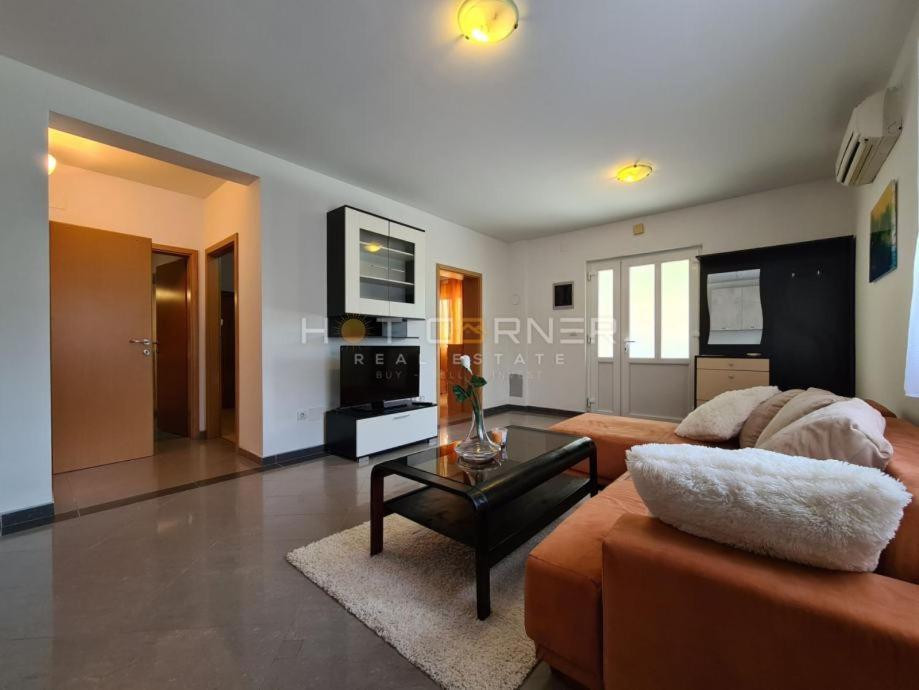 Apartman Nada Liznjan Exterior photo