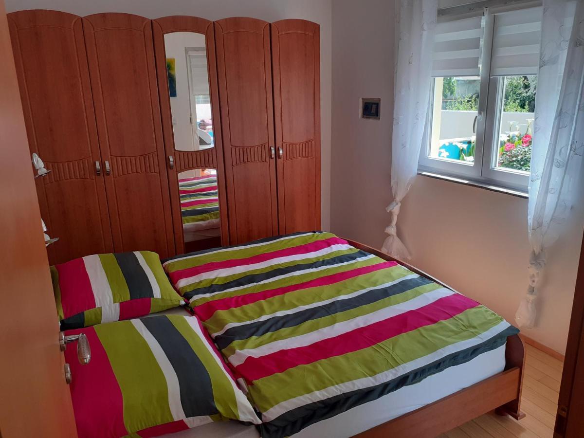 Apartman Nada Liznjan Exterior photo
